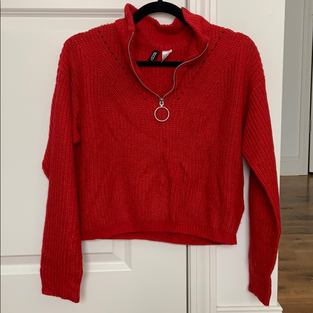 H&M • cropped sweater
